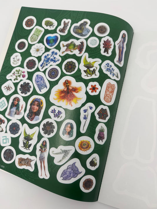 Мавка. Блискучі. Пригоди Мавки та її друзів / Розважальні книги з наліпками, Мавка